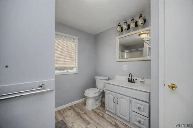 Building Photo - 9326 Rivershore Dr