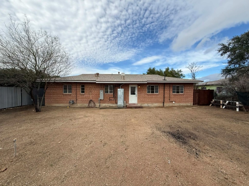 Building Photo - 929 S 4th Ave