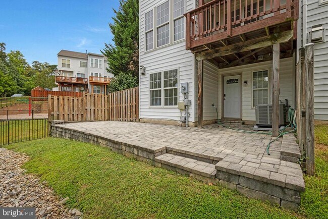 Building Photo - 5270 Kestrel Crossing Dr