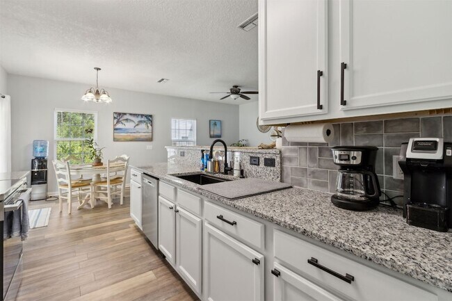 Building Photo - 95152 Cypress Trail