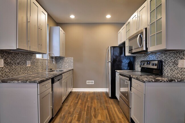 Building Photo - ???Newly Updated, MODERN 2 Bedroom in booming Brewerytown
