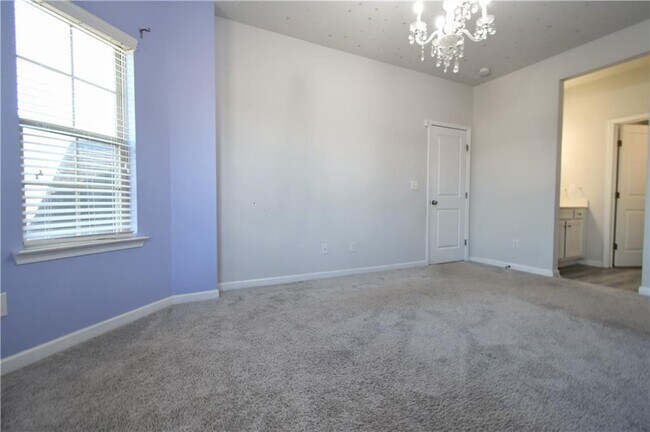 Building Photo - 5250 Whisper Point Blvd