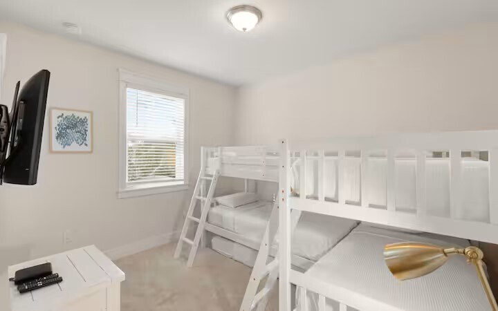 Building Photo - 318 Grande Pointe Cir