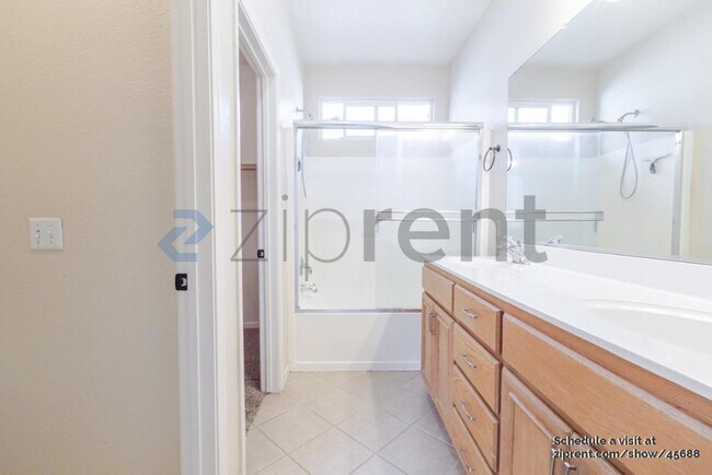 Building Photo - 4919 Jurgenson Way