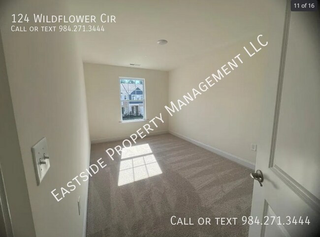 Building Photo - 124 Wildflower Cir