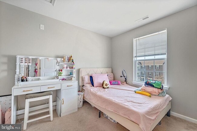 Building Photo - 205 Dalton Dr