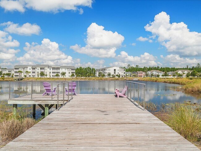 Building Photo - Resort-Style Living in a Spacious 4-Bedroo...