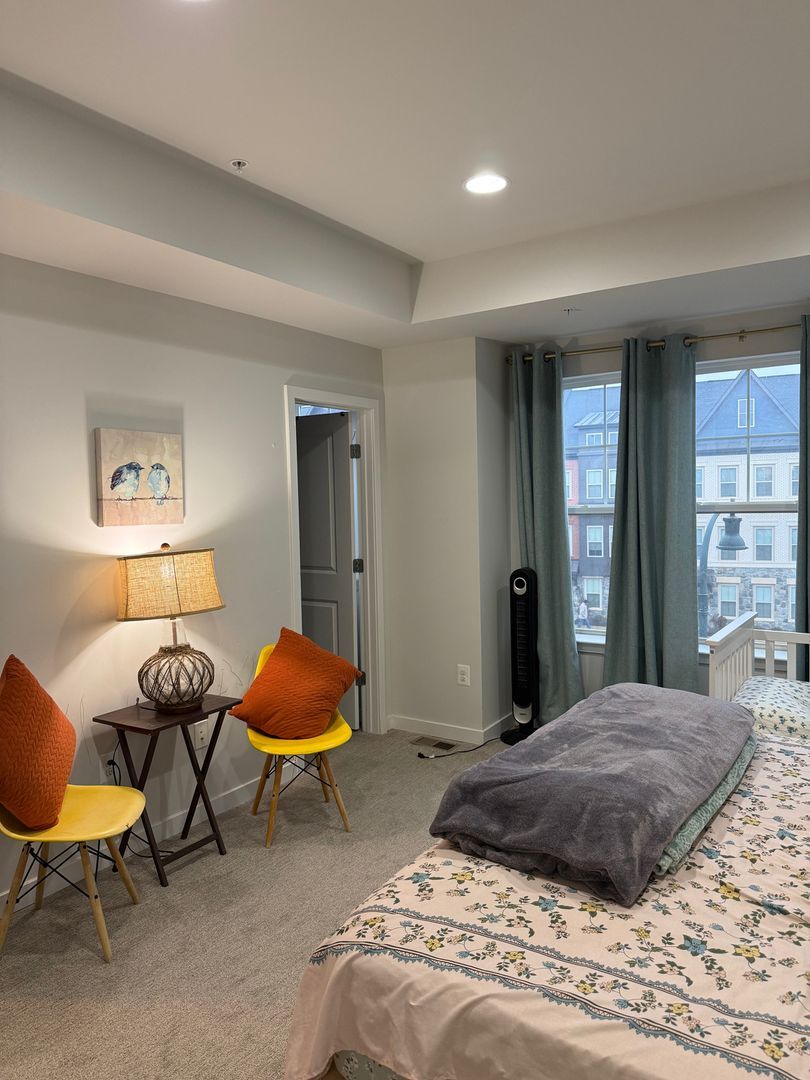 Building Photo - 22102 Cabin Branch Ave