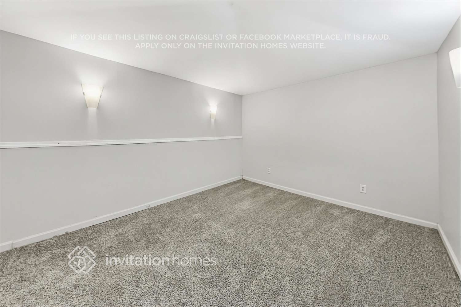 Building Photo - 1379 Hidden Cir