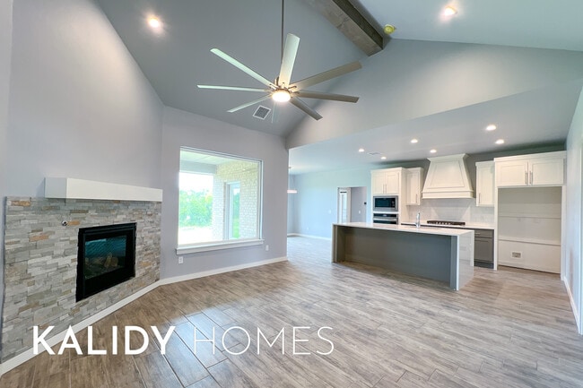 Building Photo - 17859 Salem Rd