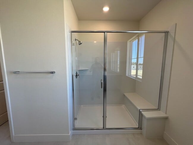 Building Photo - Newer Construction Home located in desirab...