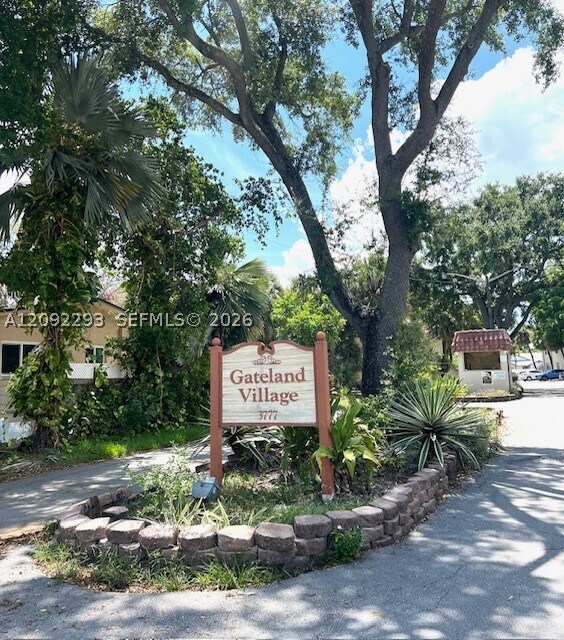 Building Photo - 3777 NW 78th Ave