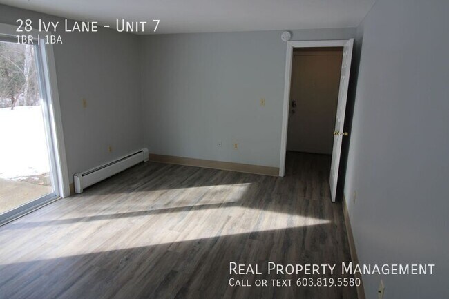 Building Photo - 28 Ivy Ln