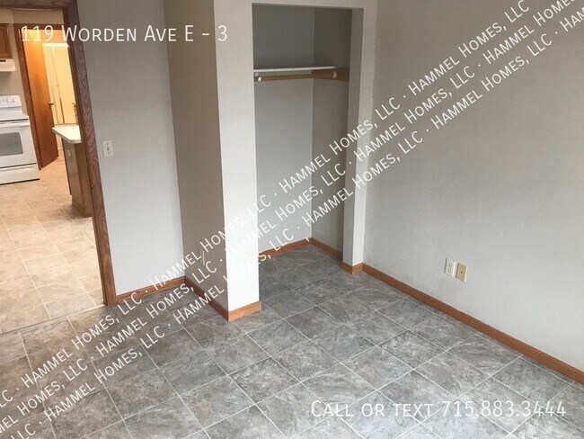 Building Photo - 119 Worden Ave E