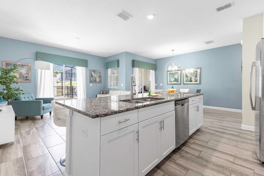 Building Photo - 9079 Dogleg Dr