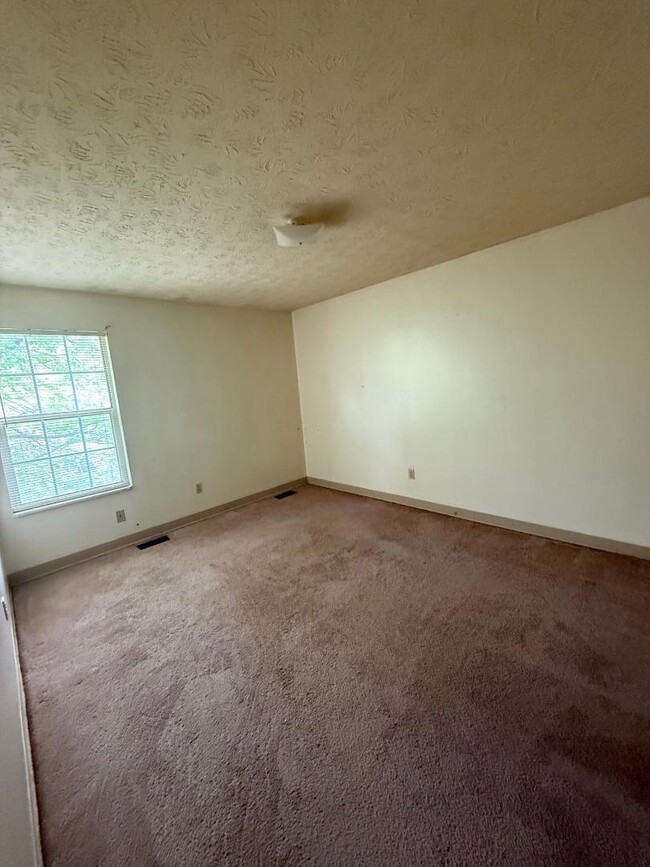 Building Photo - 3717 Trent Cir