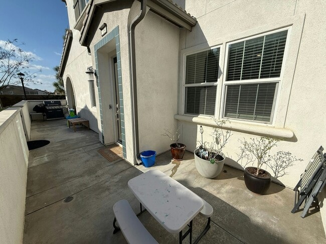 Building Photo - 7084 Vernazza Pl