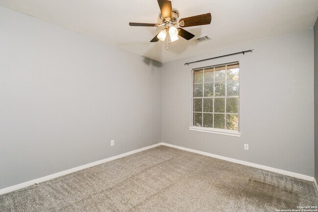 Building Photo - 5806 Elk Lake Dr