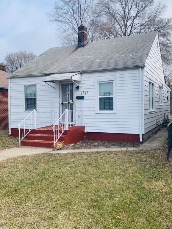 Primary Photo - 1341 Taft St