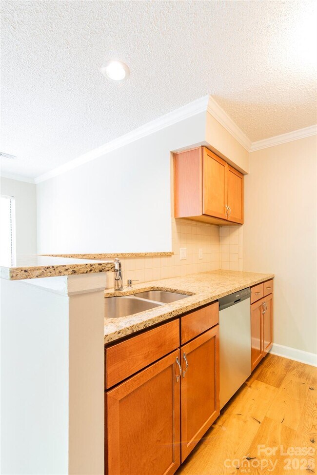 Building Photo - 2516 Cranbrook Ln