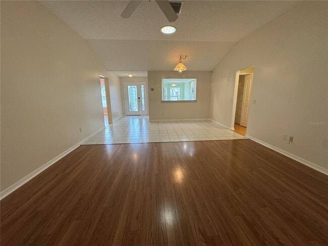 Building Photo - 3056 St Thomas Ln