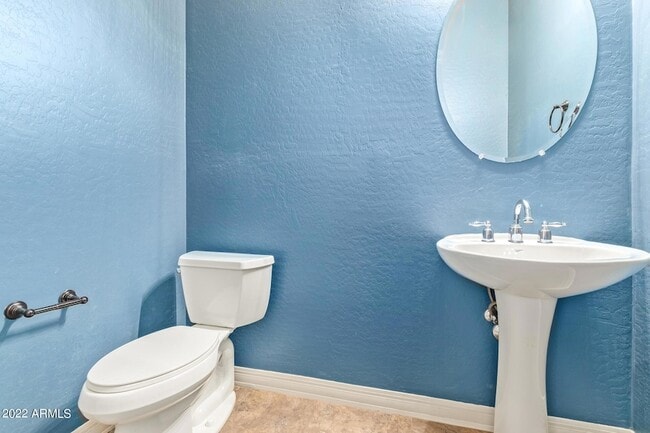 Building Photo - 3144 E Lynx Way