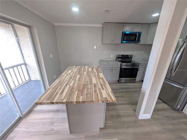 Building Photo - 5521 Bay Blvd