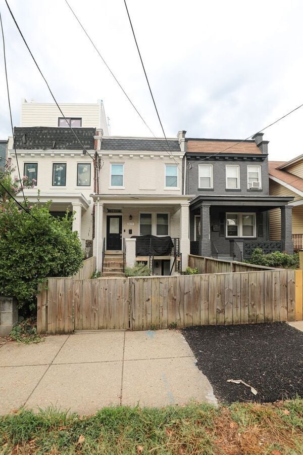 Building Photo - 2630 4th St NE