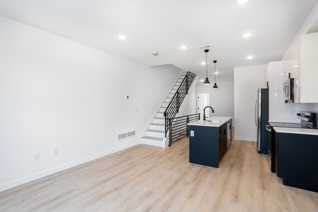 Building Photo - 1428 S 23rd St