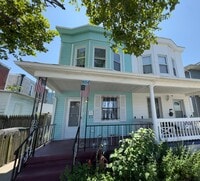 Building Photo - 1104 Adriatic Ave