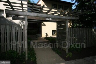 Building Photo - 5681 Harpers Farm Rd