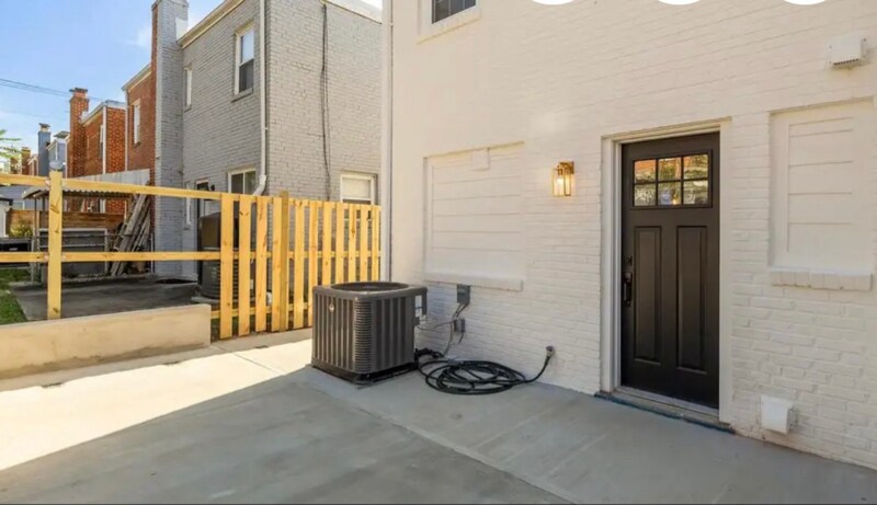 Building Photo - 4246 Southern Ave SE