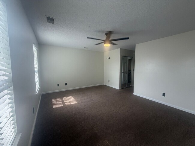 Building Photo - 1755 Polaris Dr