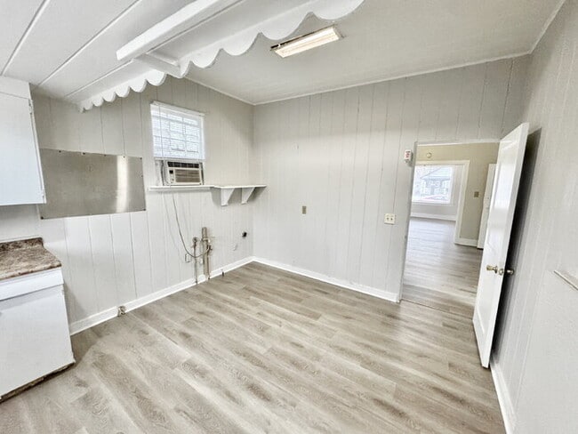 Building Photo - 3592 Vivia Ave