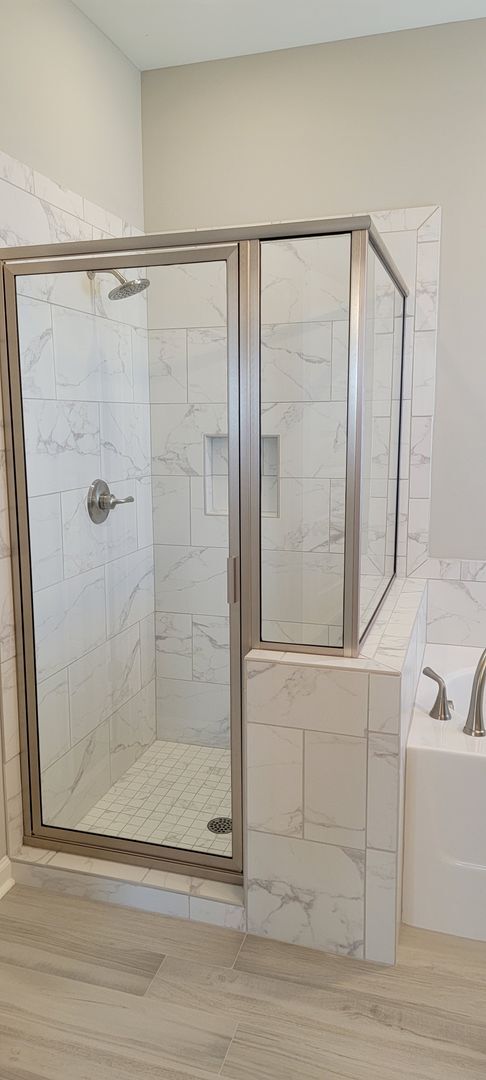 Building Photo - BEAUTIFUL HOME in the Desirable Hedgefield subdivision in Prattville.