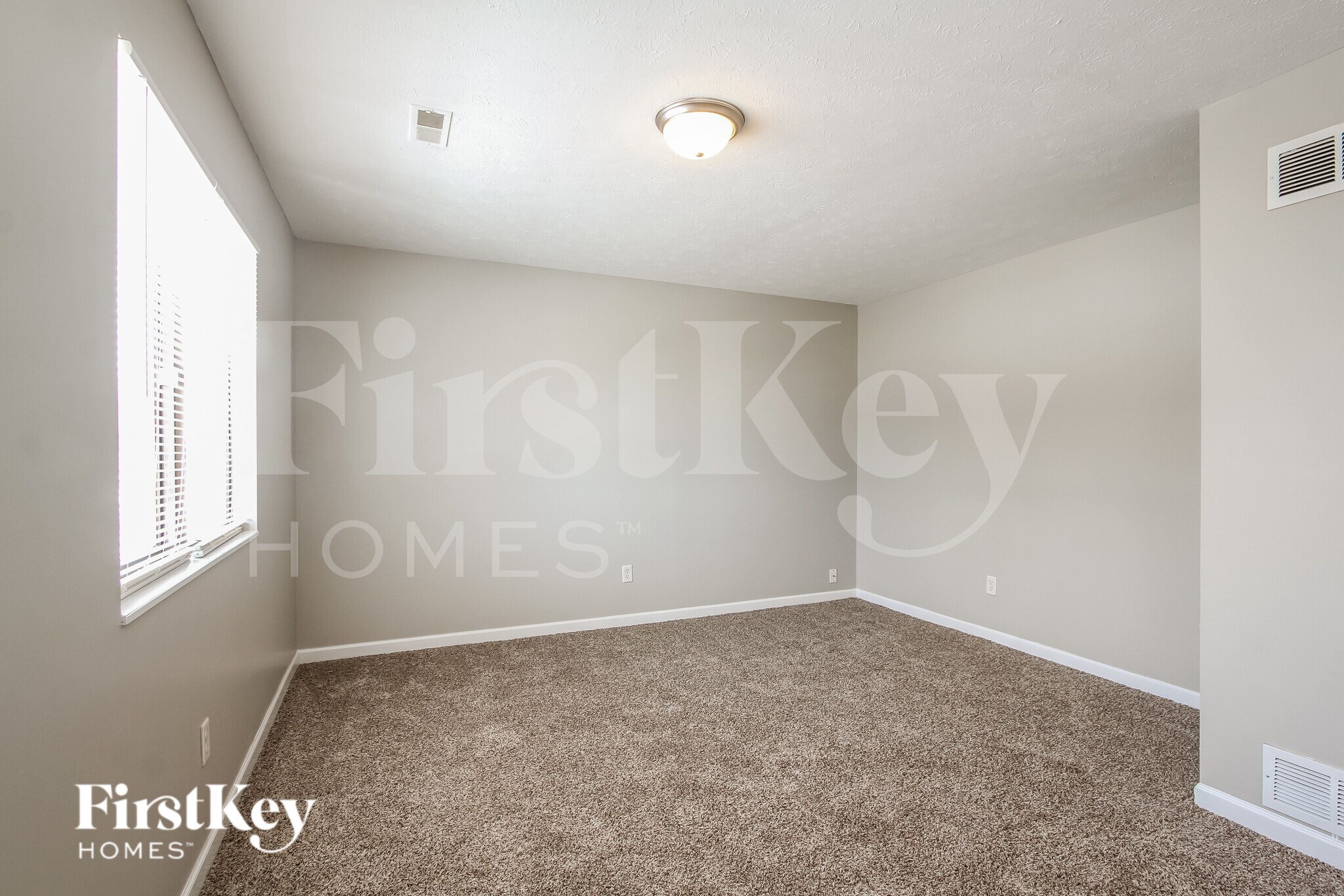 Building Photo - 2856 N Boehning St