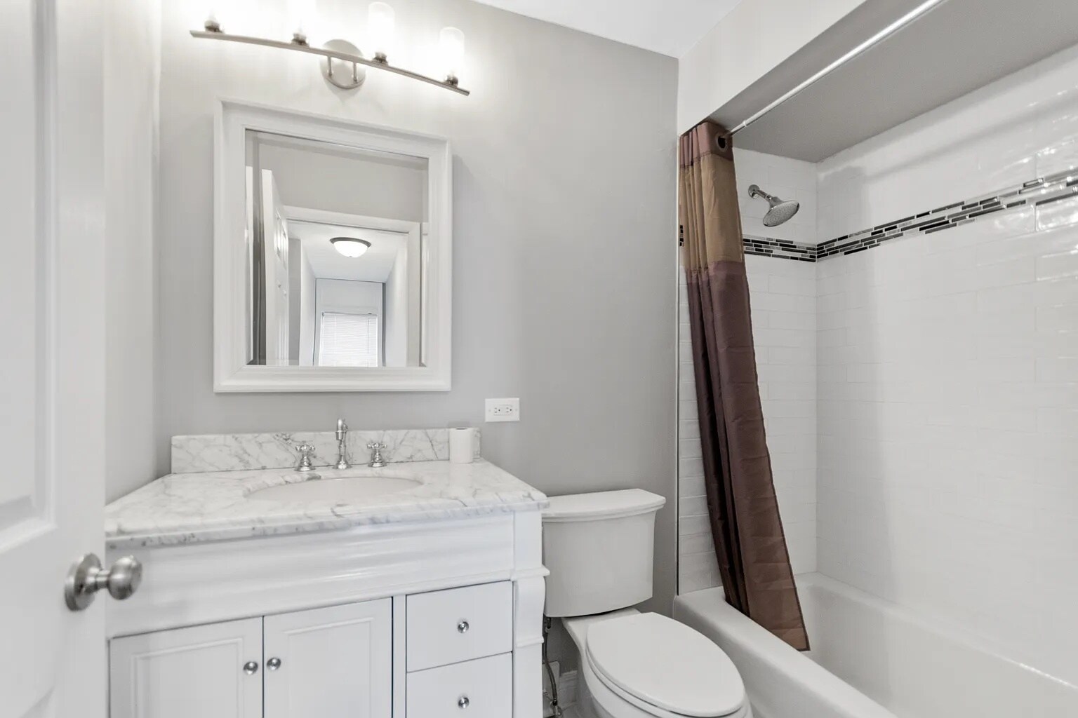 Bathroom - 2106 Saint Johns Ave