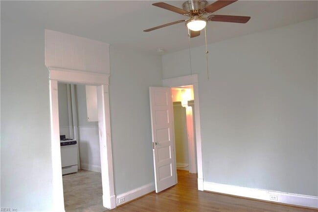 Building Photo - 332 Mt Vernon Ave