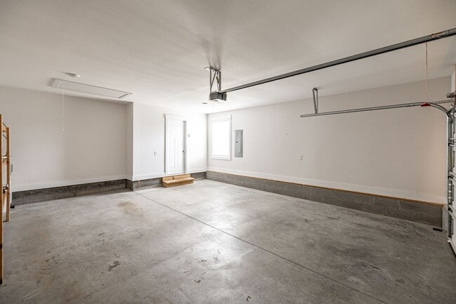 Building Photo - 905 Frog Gip Pond Ct
