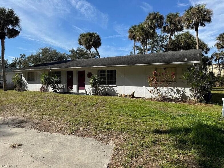 Building Photo - 1865 Lavonia Ln