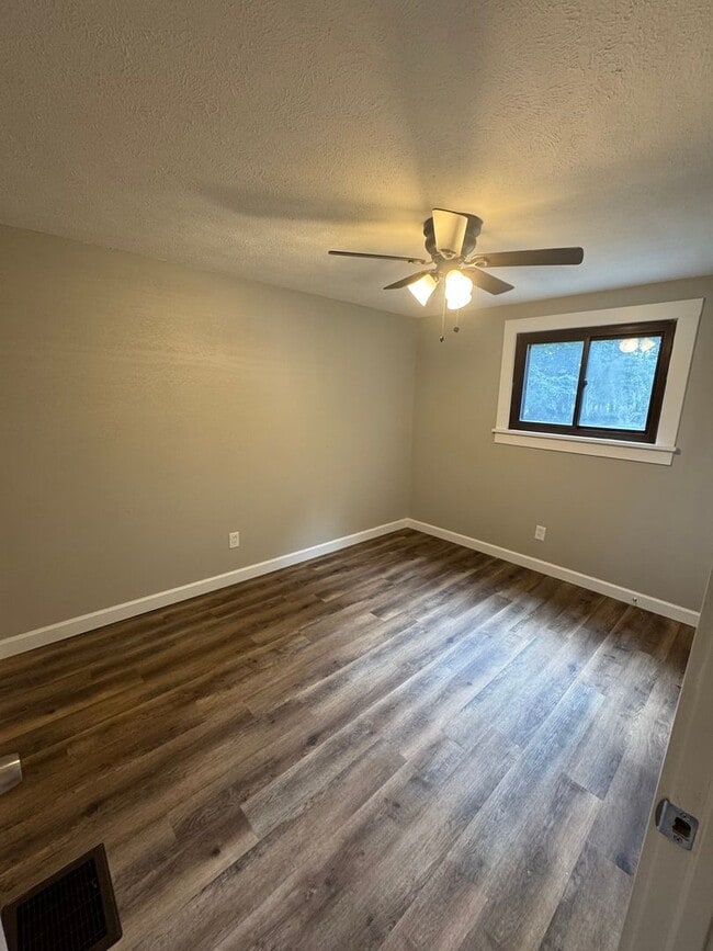 Building Photo - Complete Remodel - Beautiful 4 Bedroom Hou...