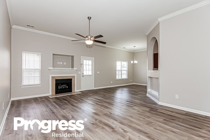 Building Photo - 7919 Ebony Rd