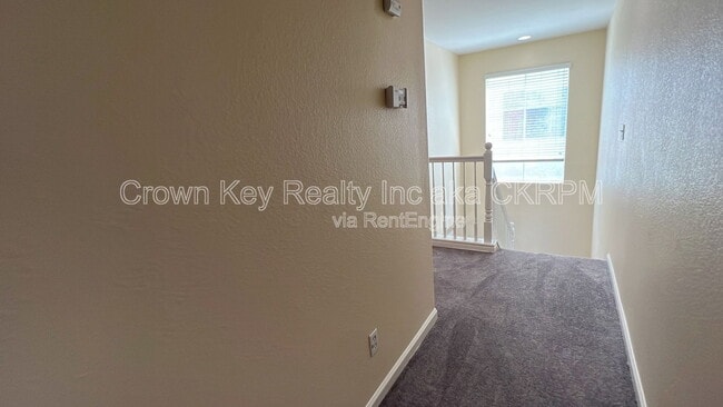 Building Photo - 1140 Dominique Dr