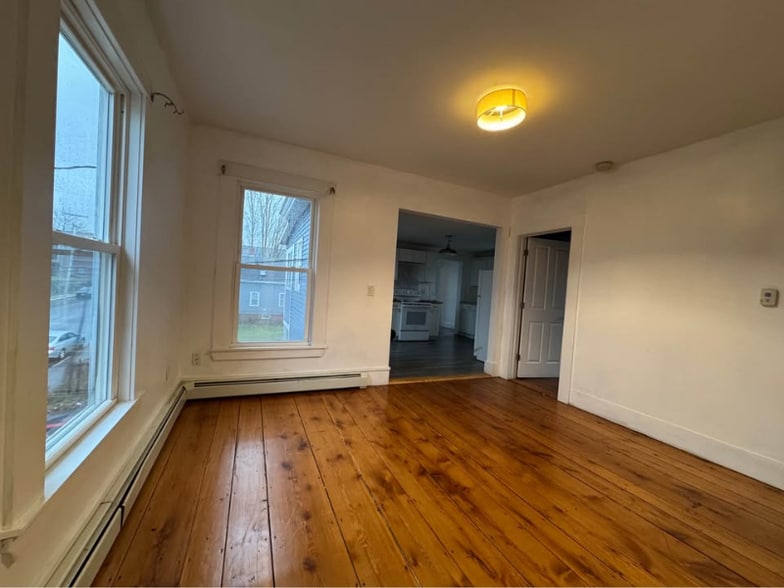 Building Photo - 6 Graham St