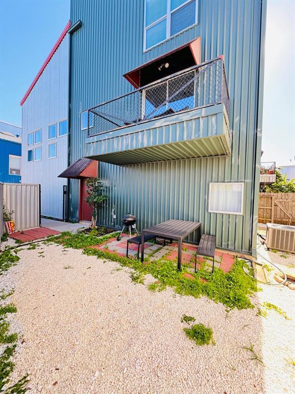 Building Photo - 6908 Yellowstone Way Dr