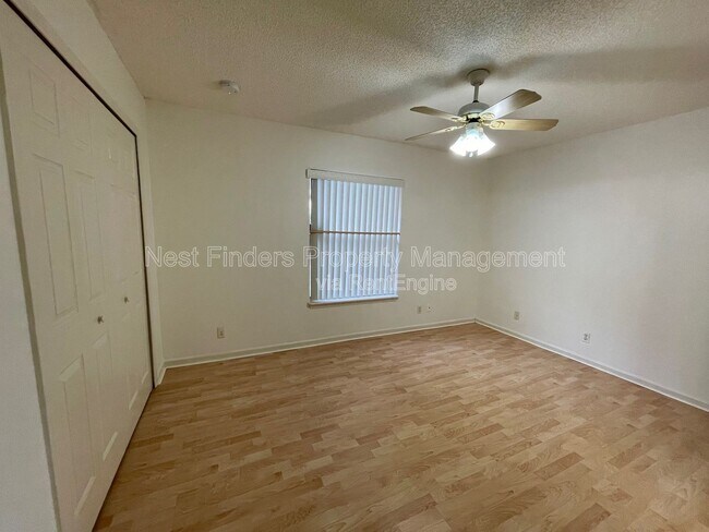 Building Photo - 2127 Forest Gate Dr W