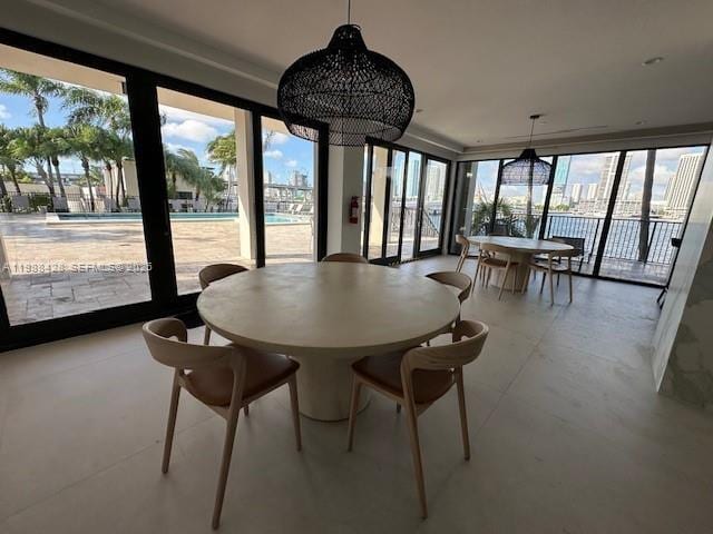 Building Photo - 801 N Venetian Dr