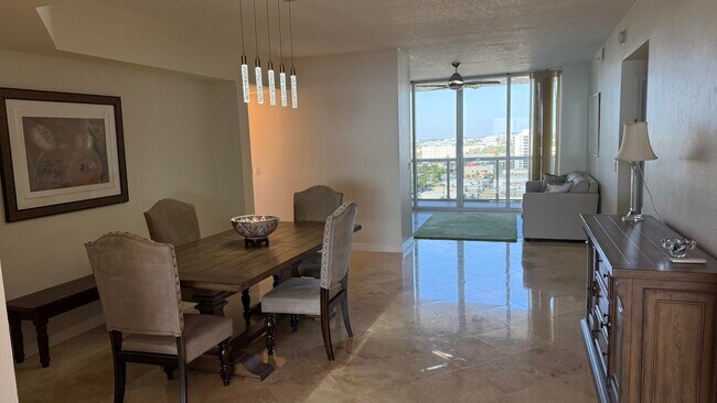 Building Photo - 3200 N Ocean Blvd