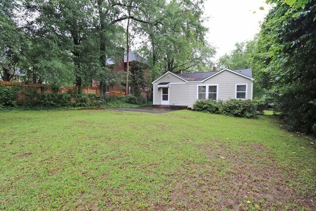 Building Photo - 2716 Heyward St