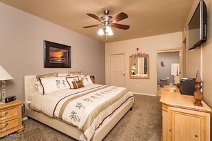 Building Photo - 20660 N 40th St